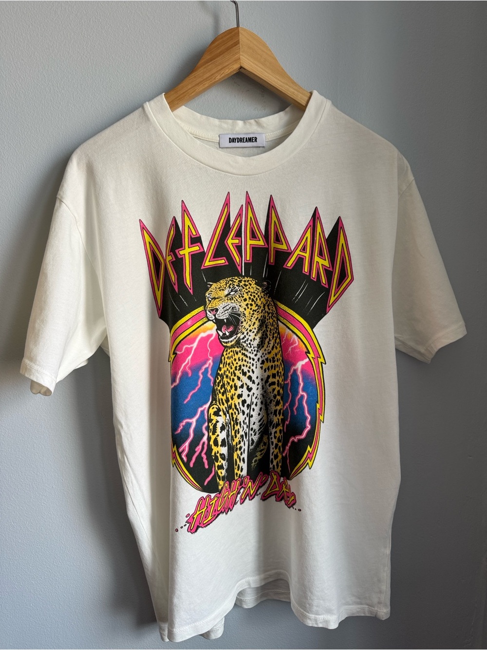 Daydreamer High 'N' Dry Graphic Tee Made in USA Retail $83